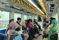 KAI Divre III Bolehkan Penumpang Bawa Makanan dan Minuman untuk Buka Puasa di LRT Sumsel