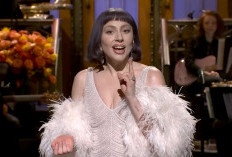 Open Mic di SNL, Lady Gaga Malah Roasting Karier dan Pertunangannya Sendiri