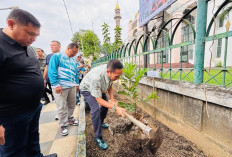 Wali Kota  Mencanangkan Gerakan Palembang Menanam Buah
