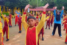 Inovasi SDN 74 Prabumulih Manfaatkan TV Flanel untuk Senam Sehat Bersama
