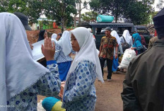 Santri Pondok Pesantren Al Haromain Sambut Libur Idul Fitri