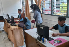 Peserta PKBM Tunas Integritas Angkatan Pertama Ikut Ujian Kelulusan