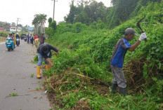 Demi Lingkungan Bersih, Warga Karang Raja Rutin Gotong Royong 