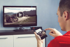 Cocok Buat Nonton Bareng: Panduan Menyambungkan HP ke TV”