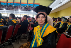 Guru Matematika 6 Prabumulih, Novi Komariyatiningsih Sukses Raih Gelar Doktor dengan IPK Sempurna