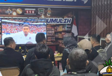 Meriahkan Piala Dunia 2026, Satlantas Polres Prabumulih Gelar Nobar Gratis - Salurkan Bantuan Sosial