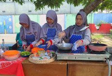 Meriahkan Hari Guru Nasional, Pengajar SIT Al Hasanah Prabumulih Gelar Lomba Masak Nasi Goreng