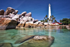 Surganya Pantai: Pesona Pantai Lengkuas Belitung, Nomor 2 Terbaik di Sumatera!