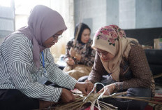 Dari Lidi Sawit Menjadi Duit, Pelatihan Pertamina Drilling Mengubah Hidup Perempuan Desa Bangko Permata