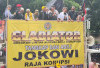 Massa Gelar Aksi di Depan Gedung KPK, Tuntut Jokowi Diadili