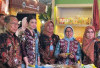 Terkesima Pesona Songket Palembang, Selvi Ananda Disambut Hangat di Griya Agung