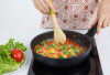 7 Panci Granit Terbaik 2026, Anti Lengket dan Aman untuk Memasak Sehari-hari